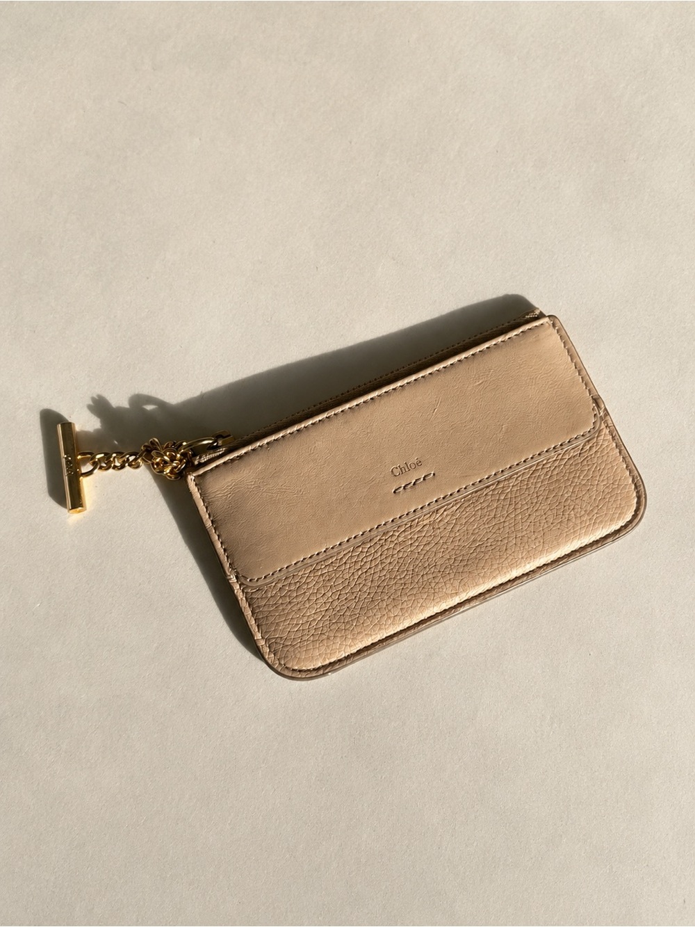 Chloé Beige Leather Card Holder with Gold Chain Accent